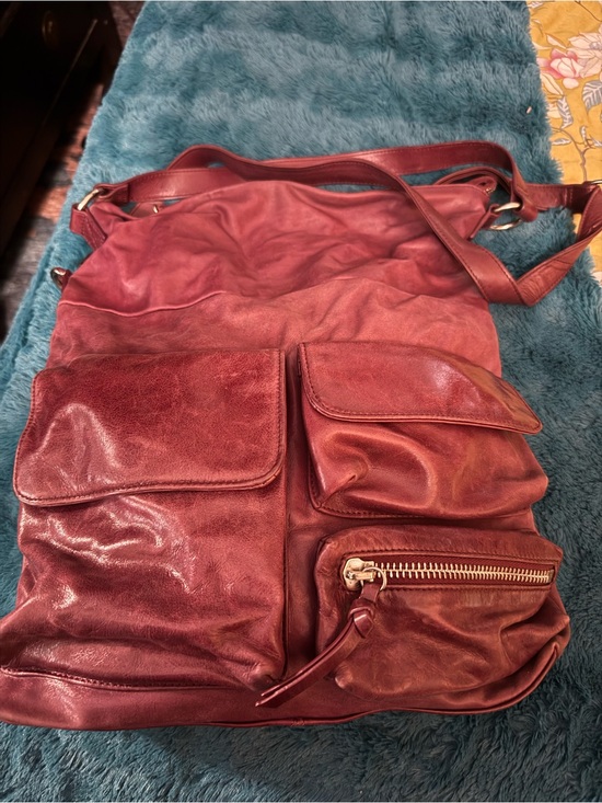 HOBO Handbags - HOBO Burgundy Leather Shoulder Bag with Front Pockets